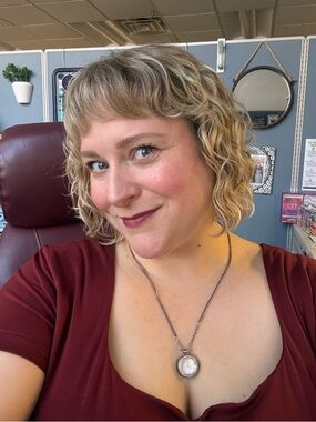 Meet your Posher, Tina